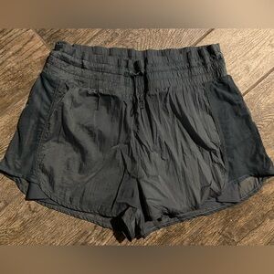Old Navy Go-H20 Shorts size L